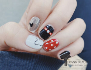 Mẫu nail mickey dễ thương, nhí nhảnh được nhiều chị em ưa chuộng