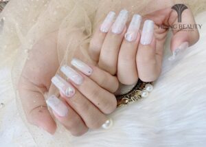 Kiểu nail sang chảnh nào đang chinh phục nhiều chị em phái nữ?