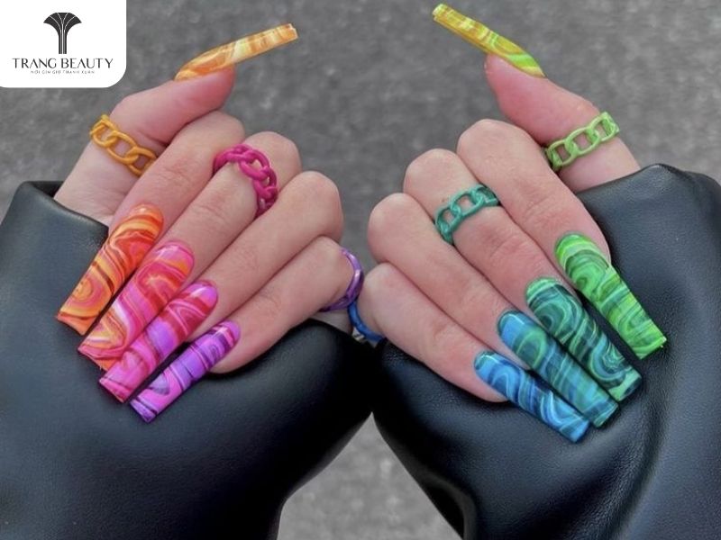 Mẫu nail đẹp cho móng tay dài nhiều màu sắc